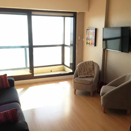 T2 Refait A Neuf Avec Balcon Face Et Ascenseur, Au Coeur Des Sables-d'olonne - Fr-1-485-70 Apartament