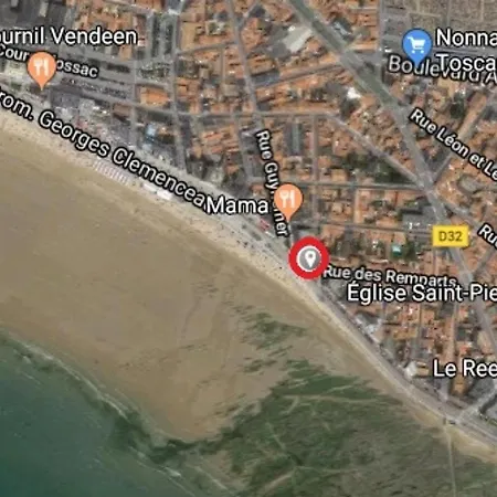 Apartament T2 Refait A Neuf Avec Balcon Face Et Ascenseur, Au Coeur Des Sables-d'olonne - Fr-1-485-70